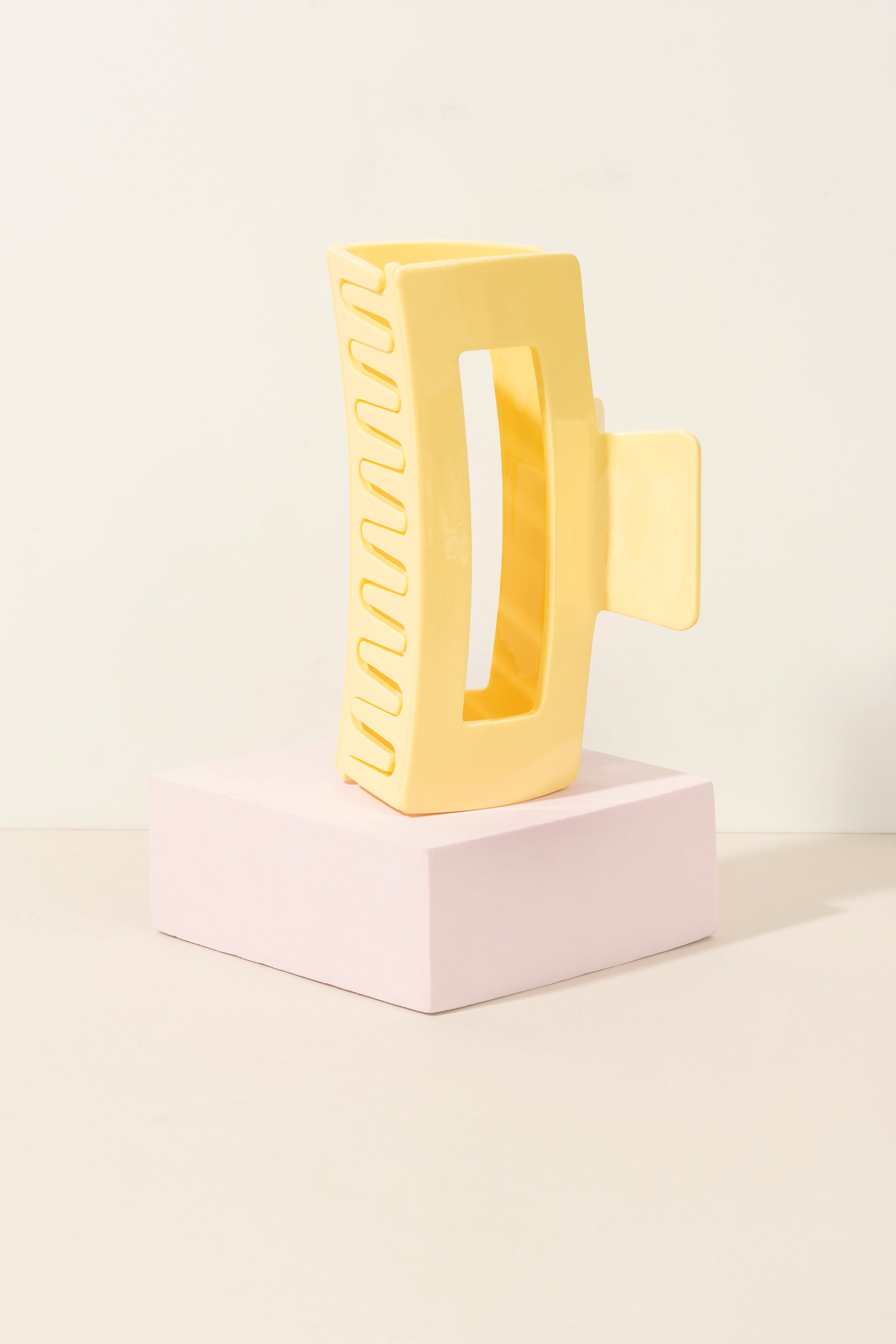 Butter yellow (S,M,L,XL)