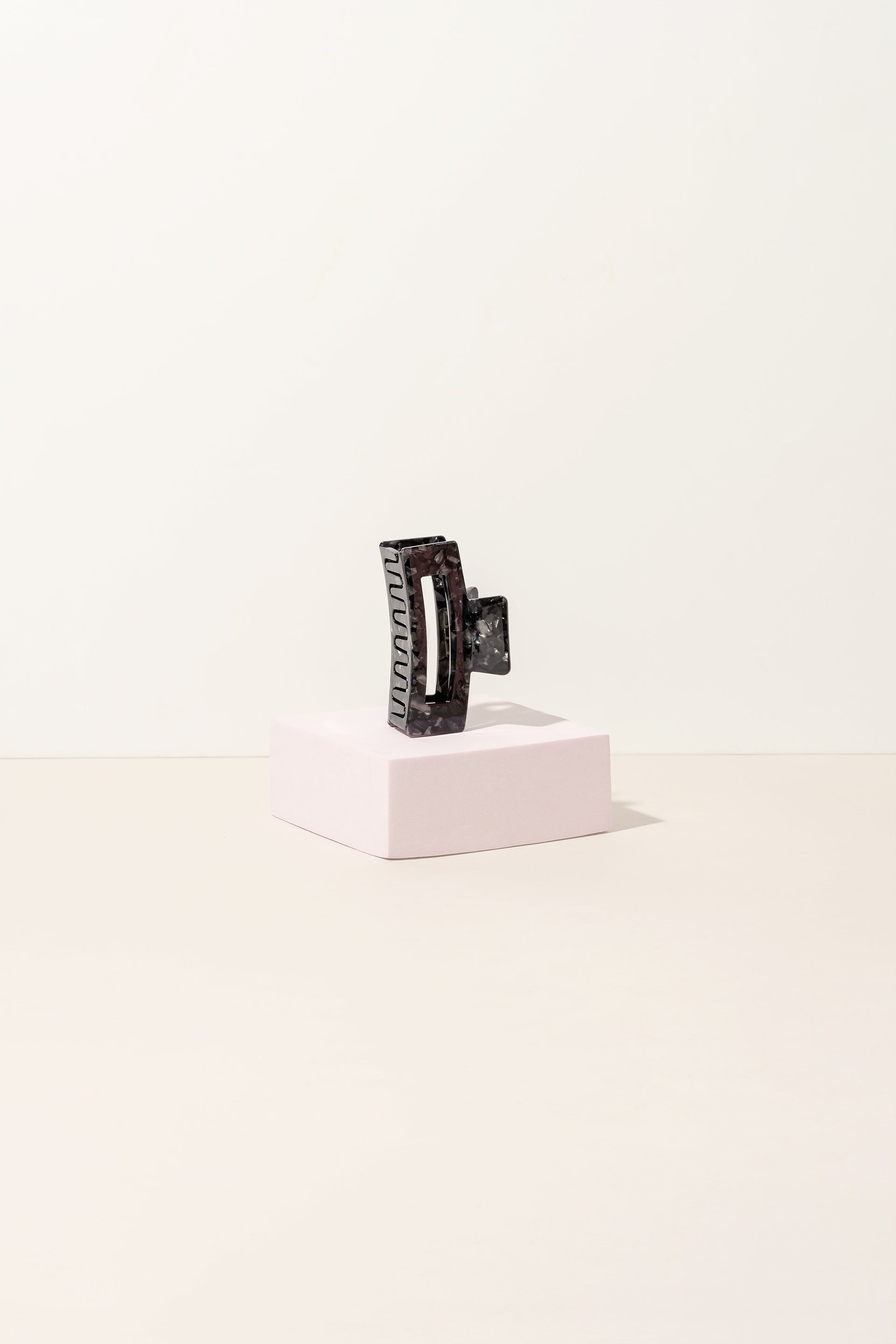 The PW black Edition - Claw clips