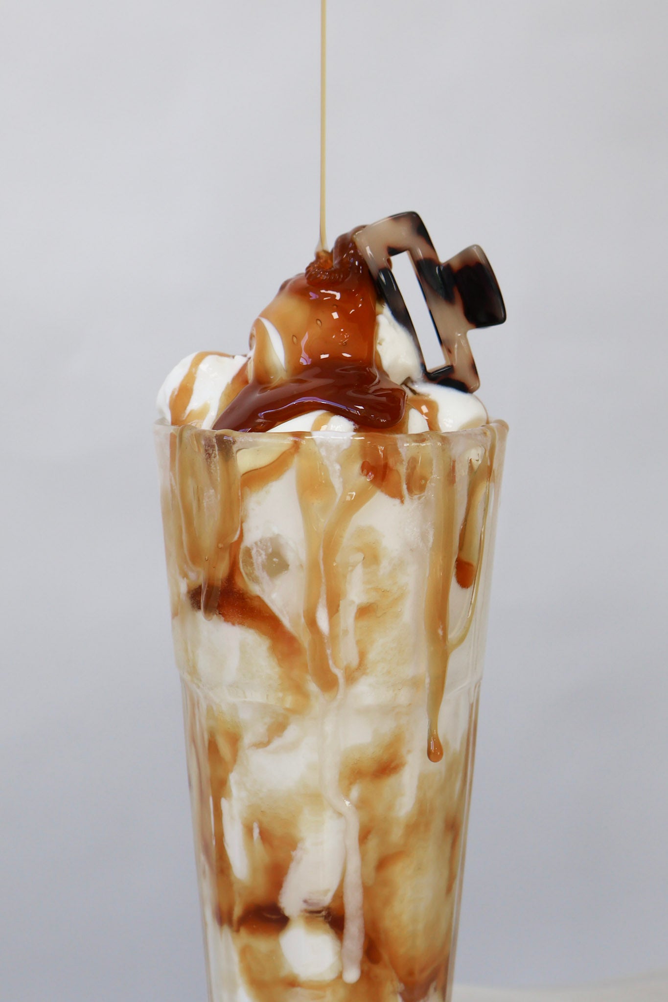 Mini Caramel Claw clip