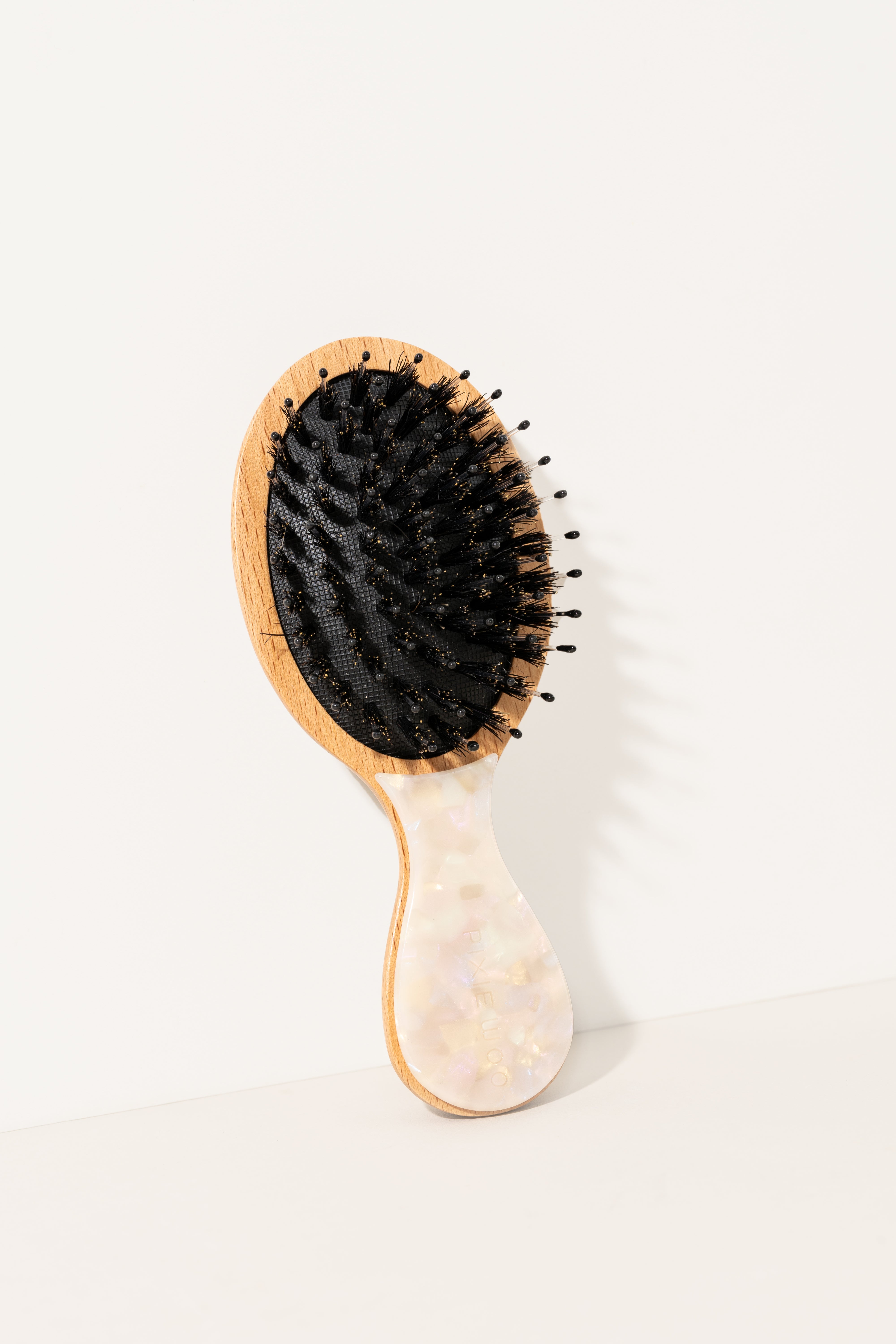 Mini hair brush