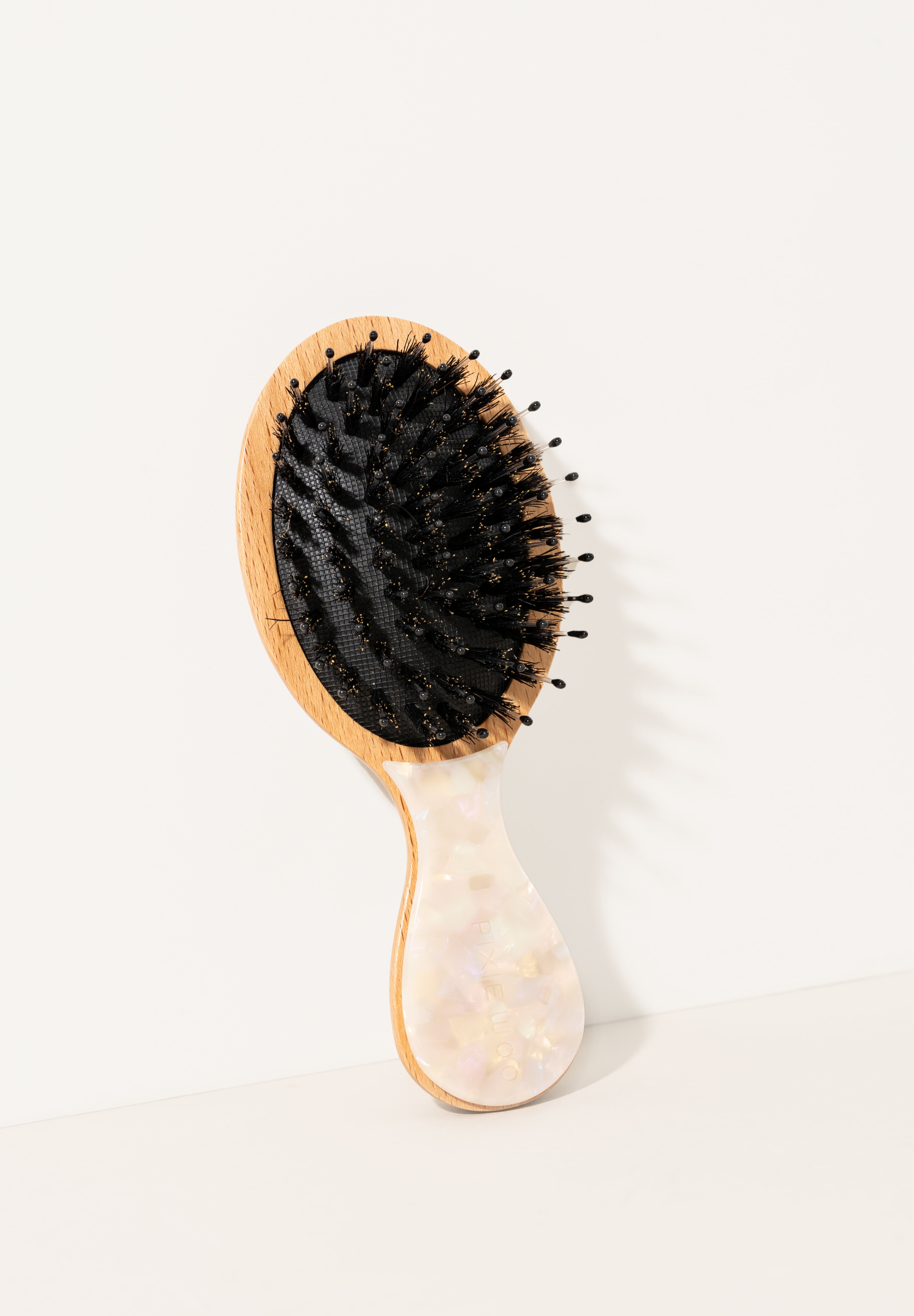 Mini hair brush