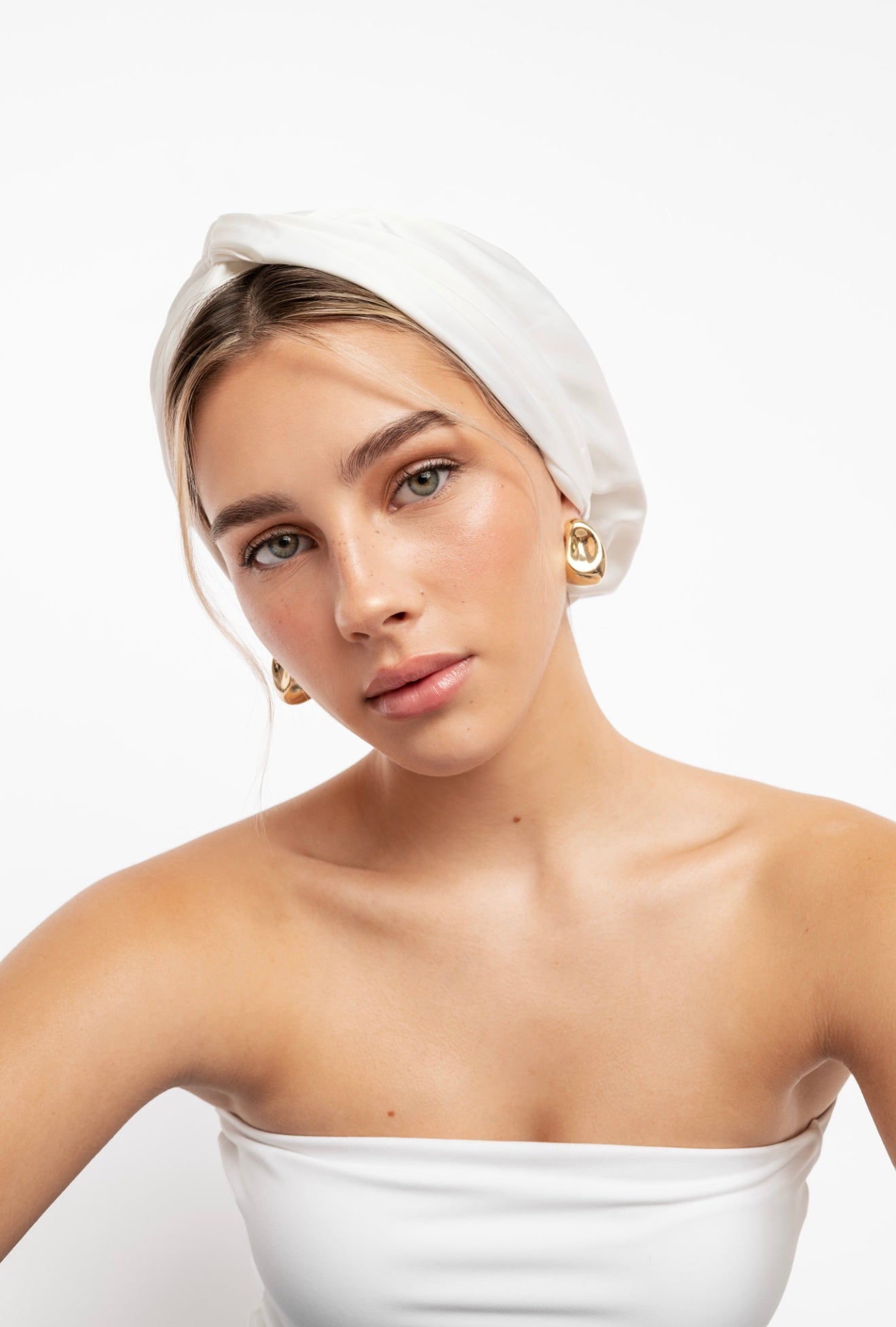 Satin Bonnet