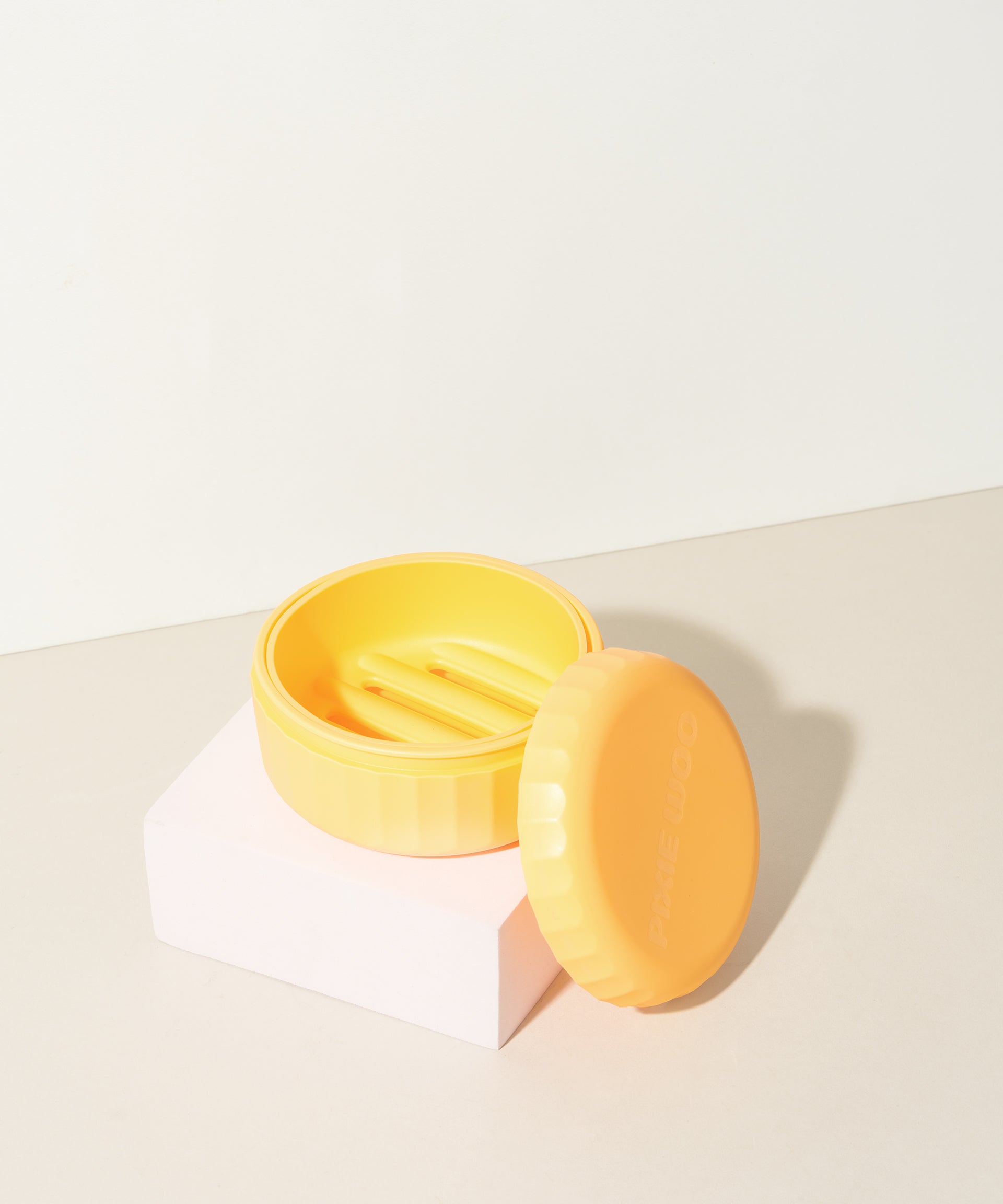 Travel case for shampoo & conditionner bar