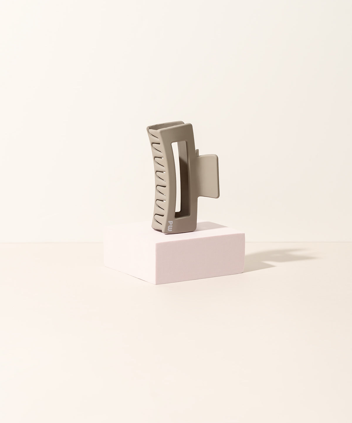 Honey Medium Claw Clip
