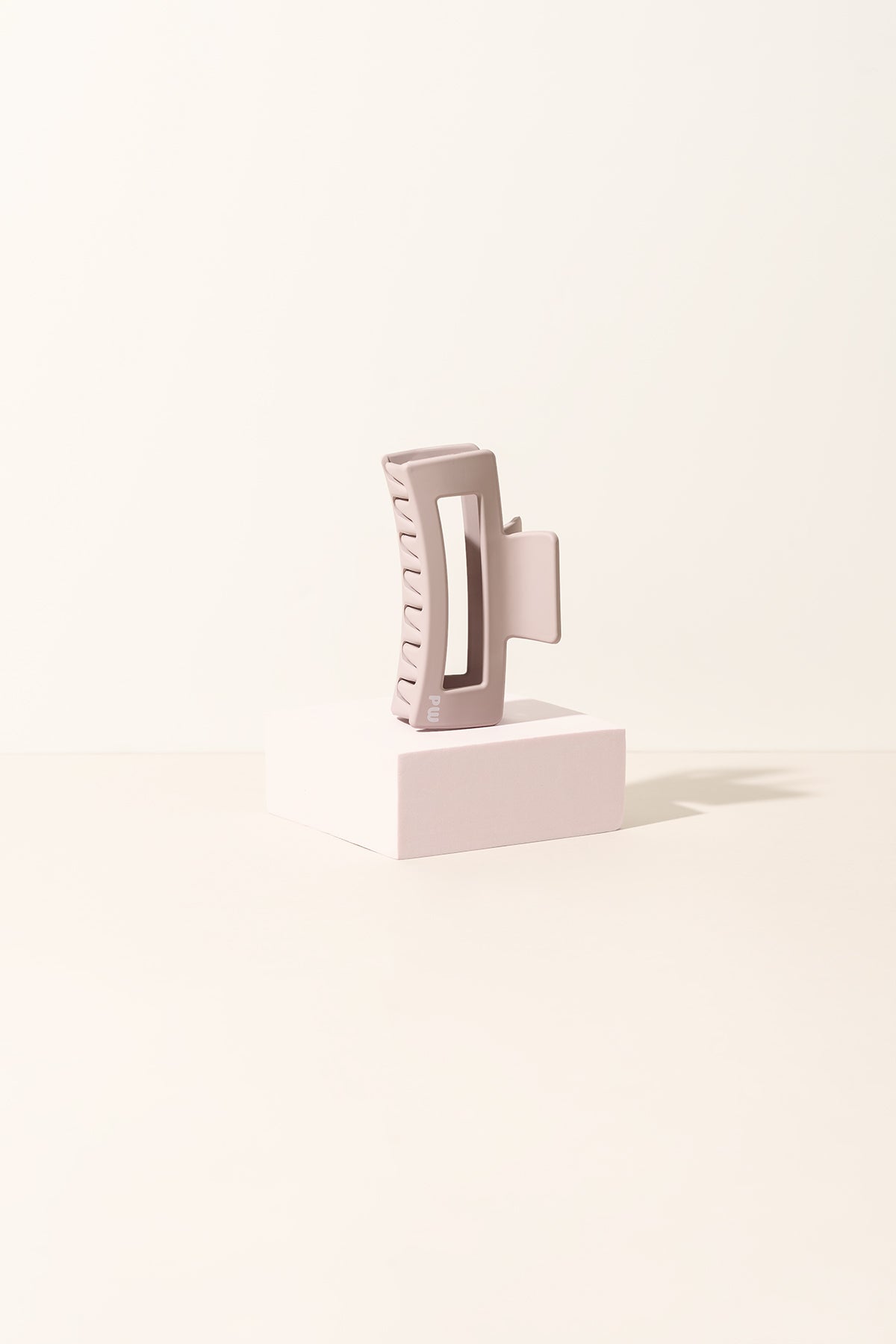 Honey Medium Claw Clip