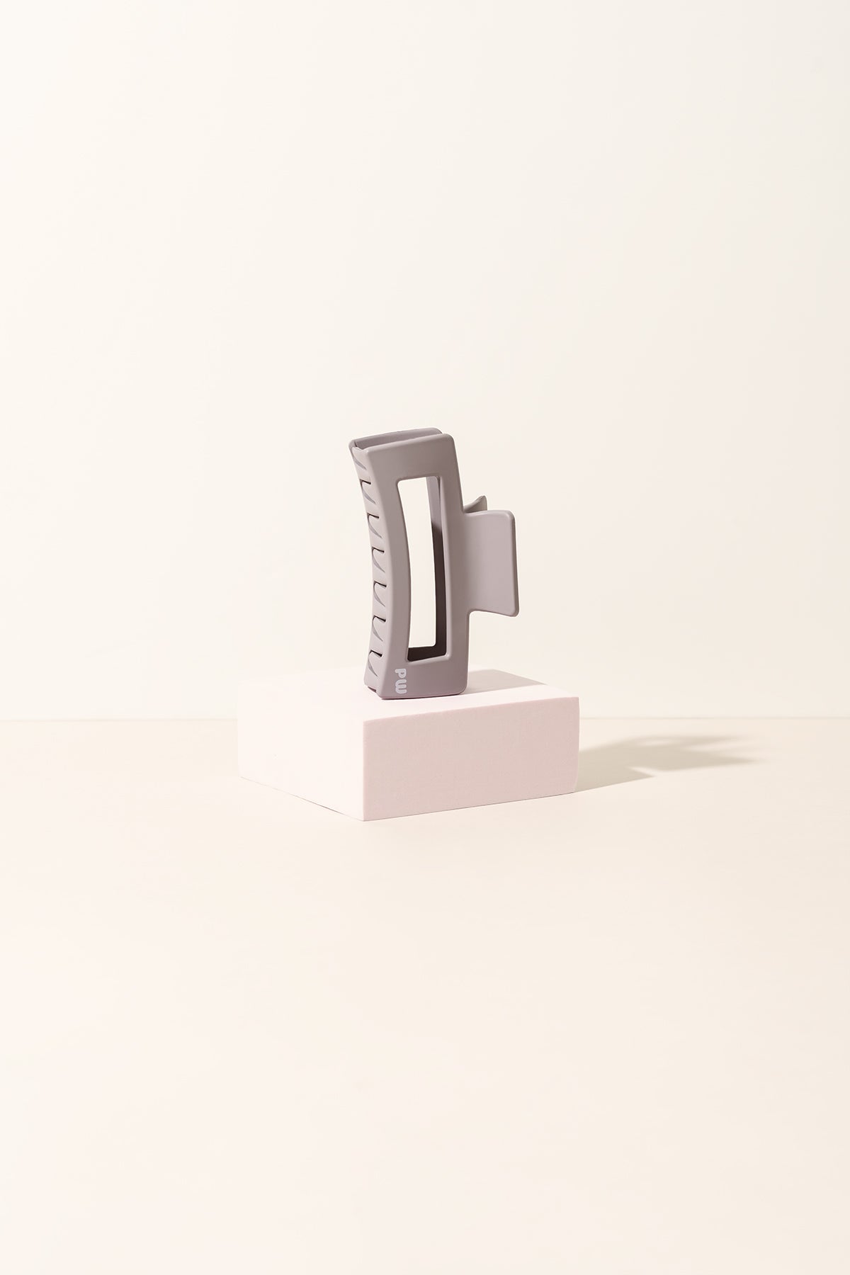 Honey Medium Claw Clip