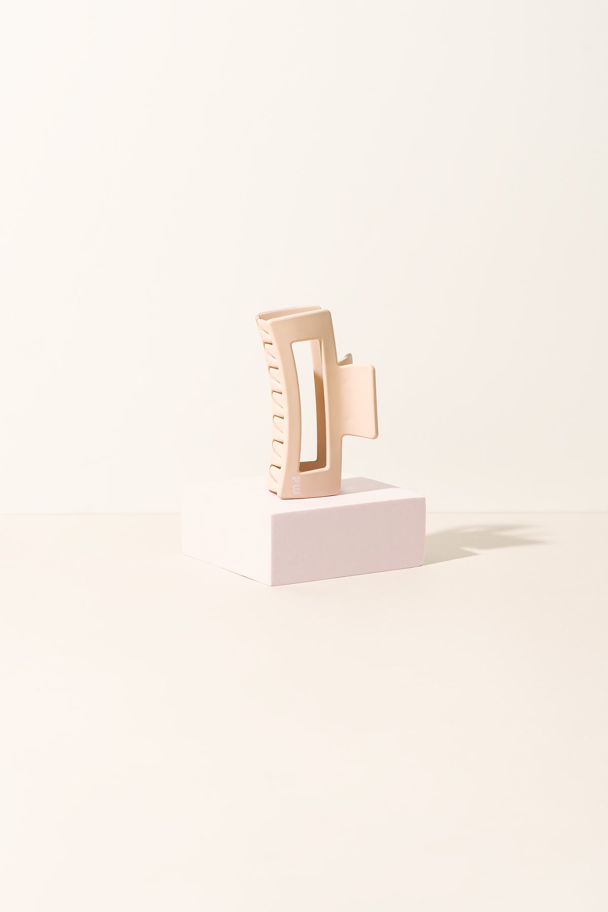 Honey Medium Claw Clip