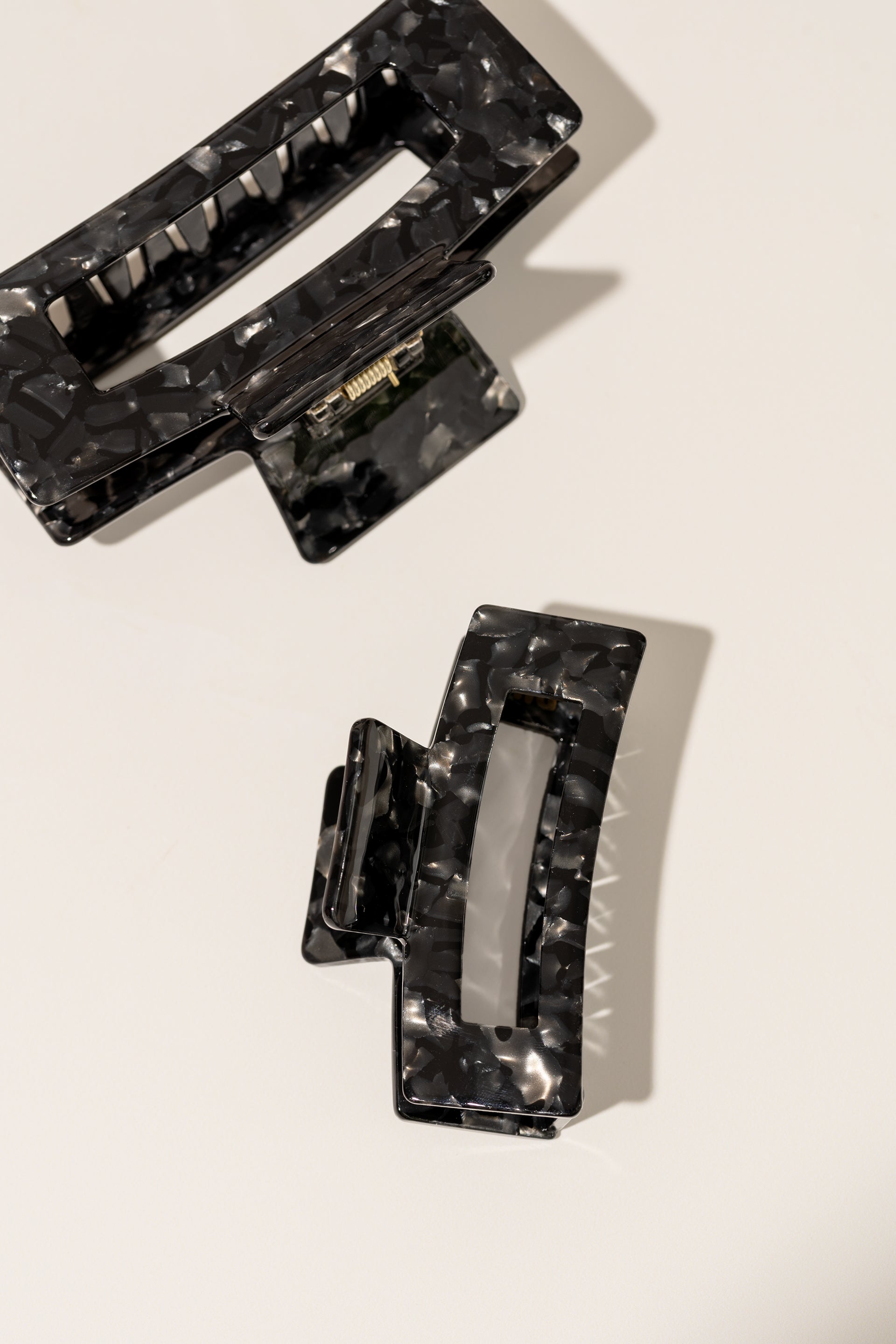 The PW black Edition - Claw clips