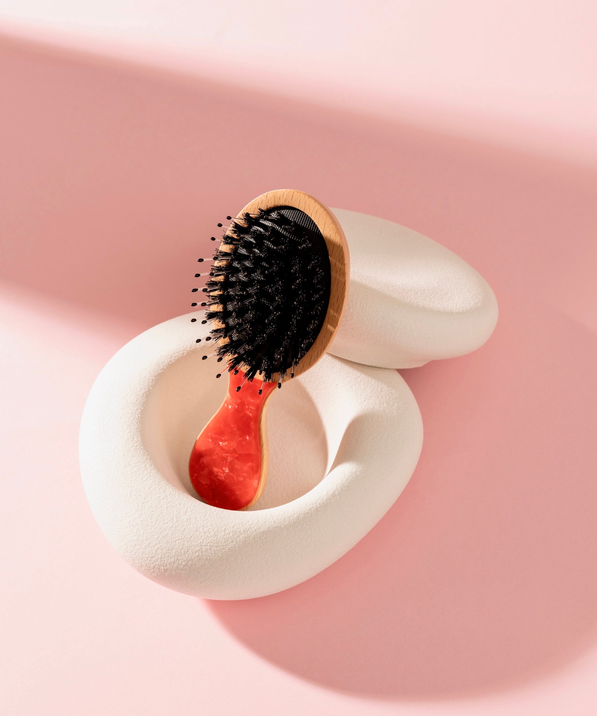 Mini hair brush