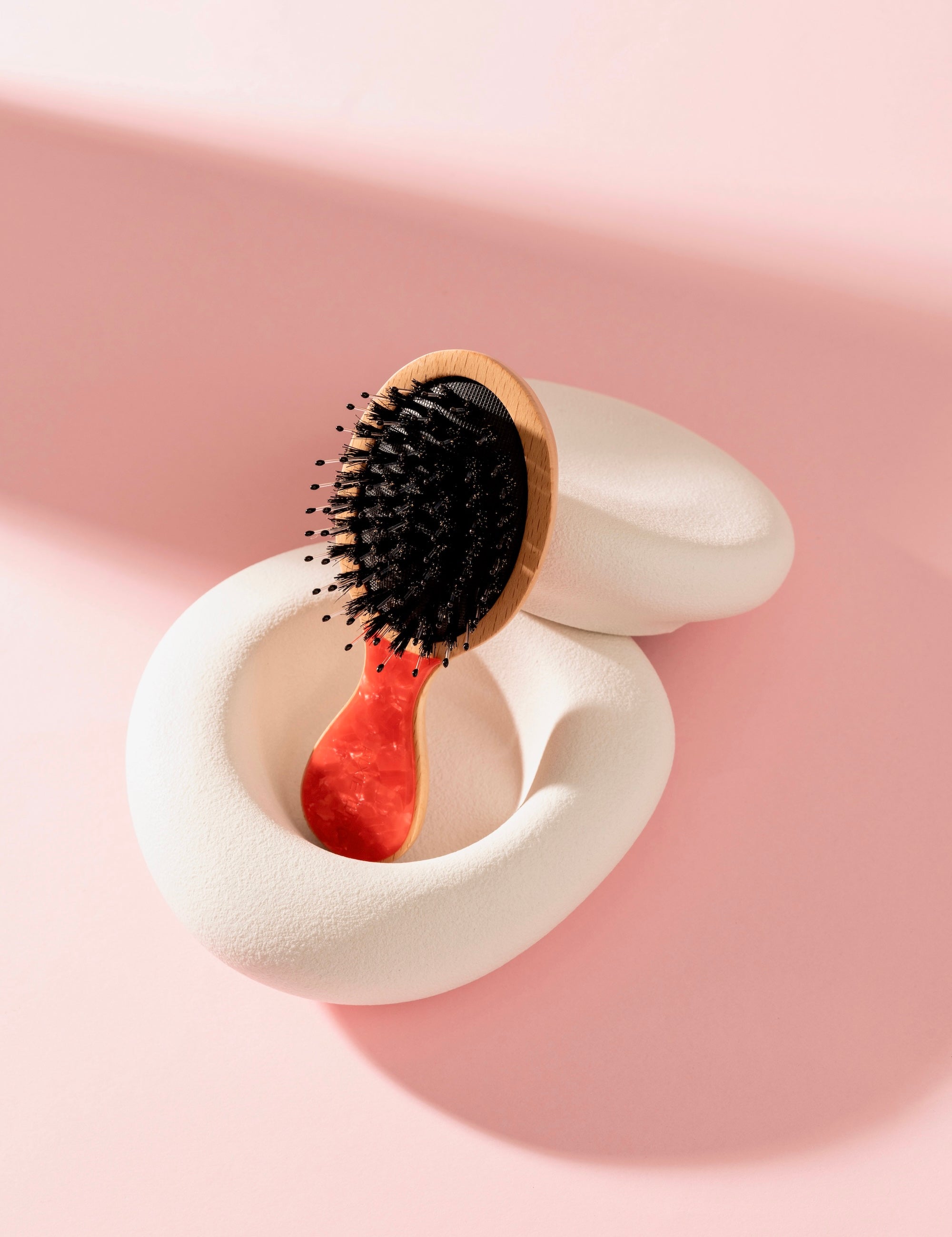 Mini hair brush