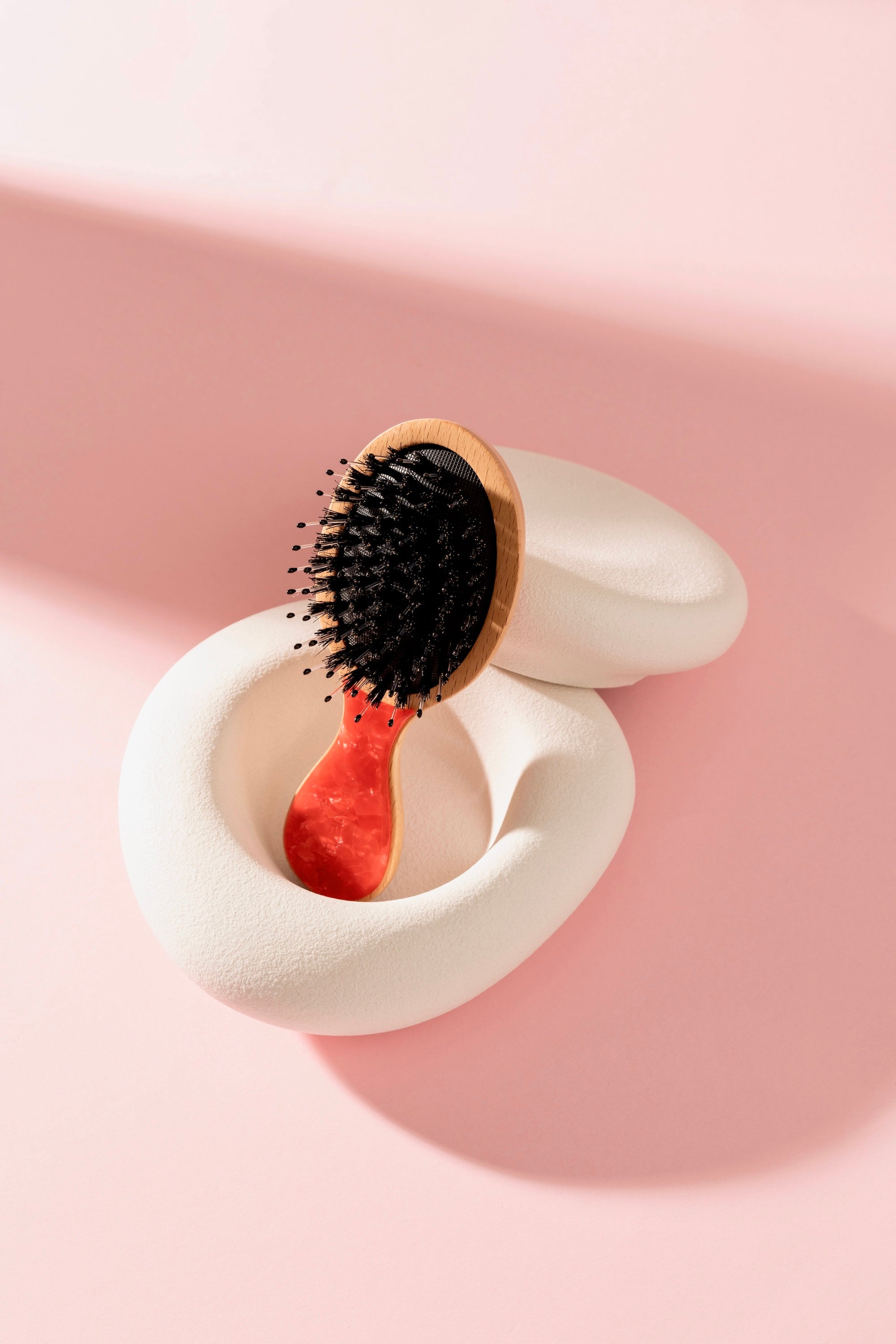 Mini hair brush