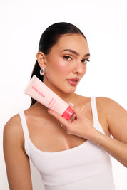 Glossy styling gel