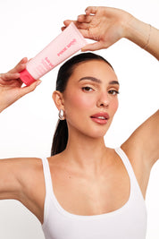 Glossy styling gel