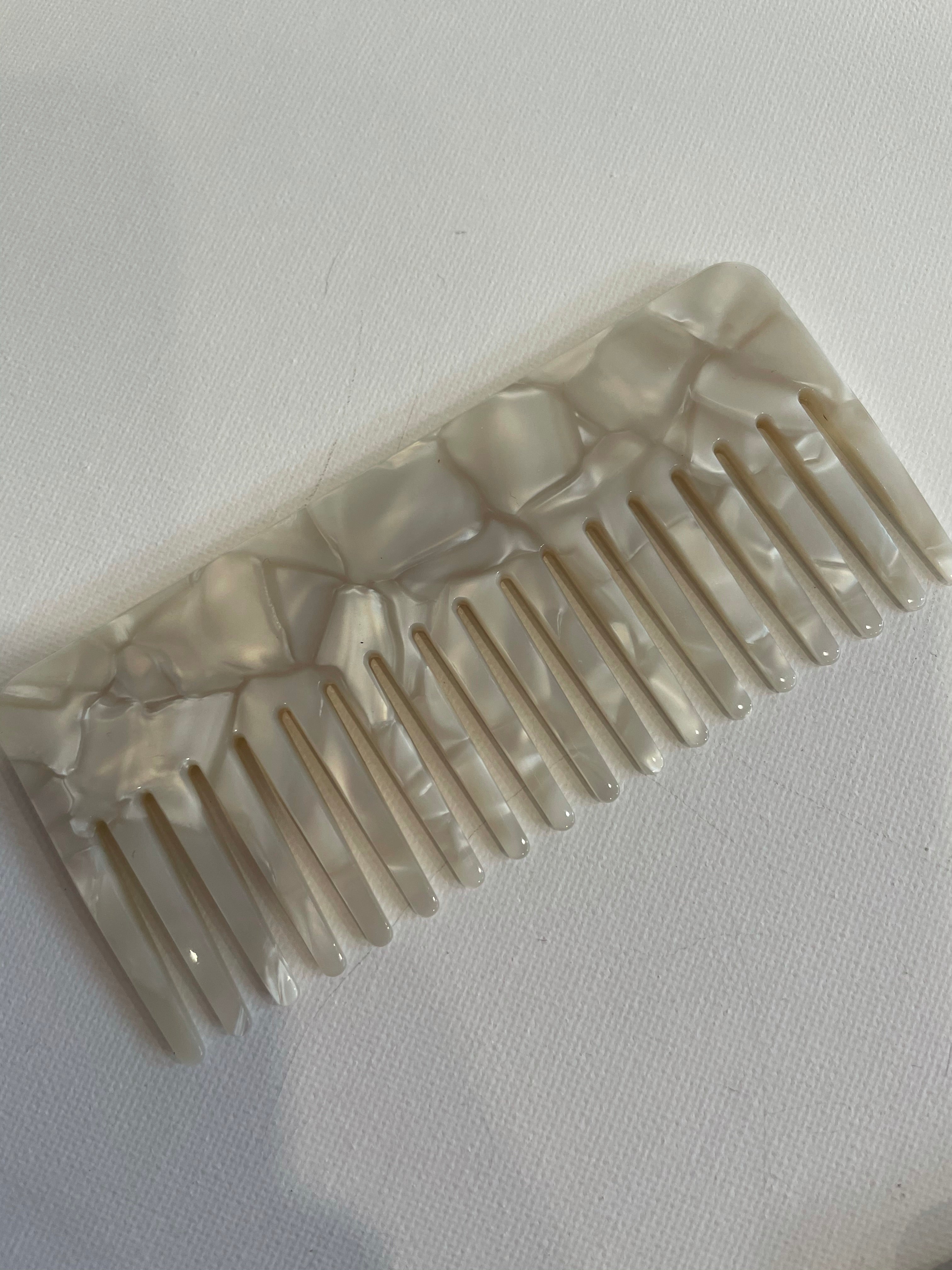 The Queen Comb